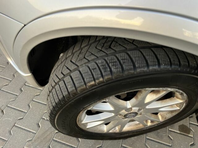 Серый Вольво ХС90, объемом двигателя 2.4 л и пробегом 370 тыс. км за 5600 $, фото 6 на Automoto.ua