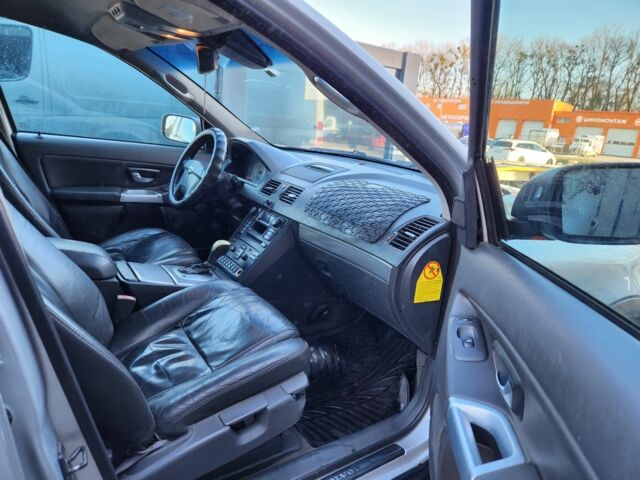 Серый Вольво ХС90, объемом двигателя 0 л и пробегом 365 тыс. км за 3250 $, фото 18 на Automoto.ua