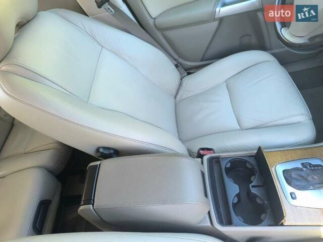 Вольво ХС90 2006 в Ивано-Франковске на Automoto.ua Серый Вольво ХС90, объемом двигателя 4.4 л и пробегом 305 тыс. км за 7000 $, фото 25 на Automoto.ua