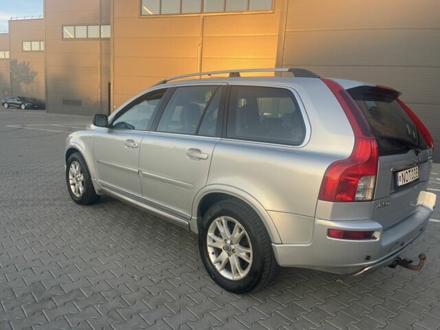 Серый Вольво ХС90, объемом двигателя 2.4 л и пробегом 370 тыс. км за 5600 $, фото 3 на Automoto.ua