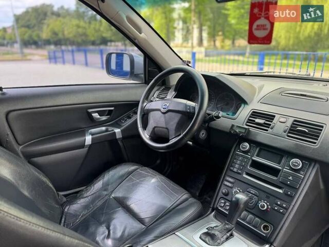 Сірий Вольво ХС90, об'ємом двигуна 2.4 л та пробігом 287 тис. км за 10500 $, фото 6 на Automoto.ua