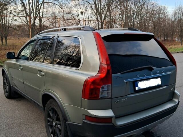 Серый Вольво ХС90, объемом двигателя 3.2 л и пробегом 213 тыс. км за 5905 $, фото 2 на Automoto.ua