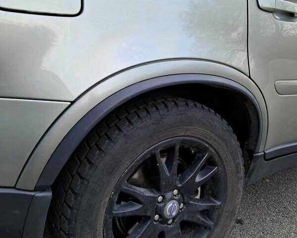 Серый Вольво ХС90, объемом двигателя 3.2 л и пробегом 213 тыс. км за 5900 $, фото 2 на Automoto.ua