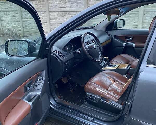 Сірий Вольво ХС90, об'ємом двигуна 2.4 л та пробігом 357 тис. км за 10700 $, фото 14 на Automoto.ua