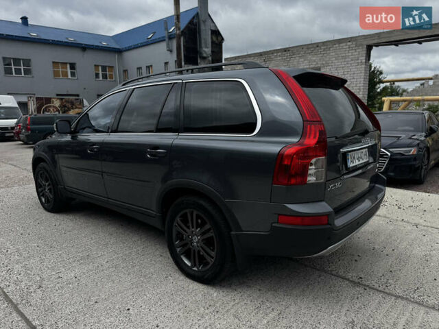 Сірий Вольво ХС90, об'ємом двигуна 4.4 л та пробігом 277 тис. км за 12500 $, фото 1 на Automoto.ua