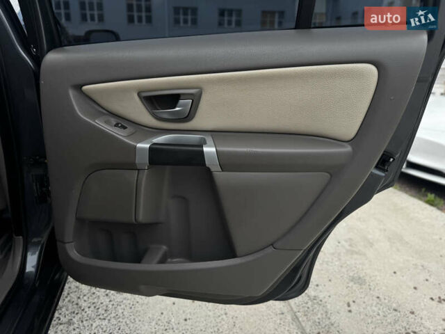 Сірий Вольво ХС90, об'ємом двигуна 4.4 л та пробігом 277 тис. км за 12500 $, фото 23 на Automoto.ua