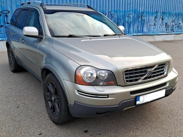 Серый Вольво ХС90, объемом двигателя 3.2 л и пробегом 213 тыс. км за 5905 $, фото 1 на Automoto.ua