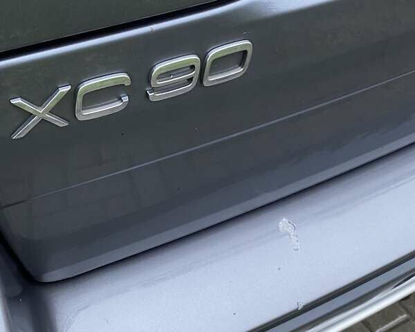 Сірий Вольво ХС90, об'ємом двигуна 2.4 л та пробігом 357 тис. км за 10700 $, фото 8 на Automoto.ua