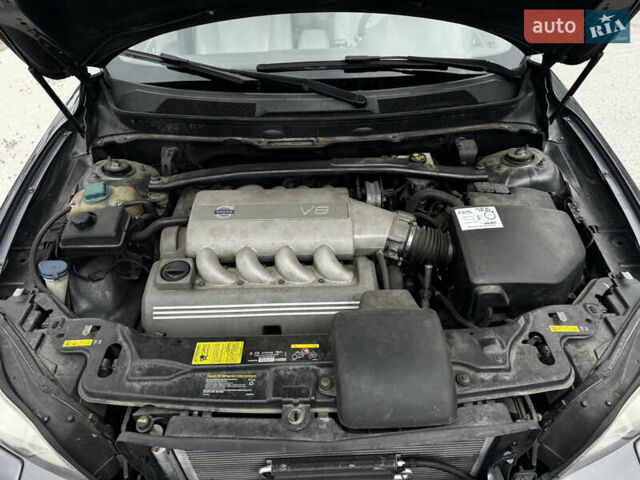 Сірий Вольво ХС90, об'ємом двигуна 4.4 л та пробігом 277 тис. км за 12500 $, фото 29 на Automoto.ua