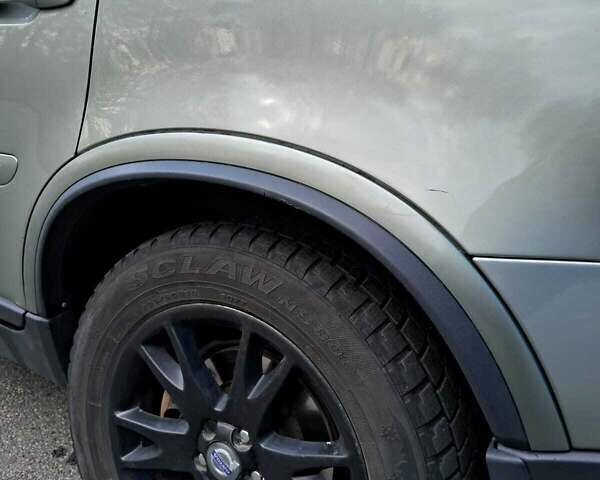 Серый Вольво ХС90, объемом двигателя 3.2 л и пробегом 213 тыс. км за 5900 $, фото 1 на Automoto.ua