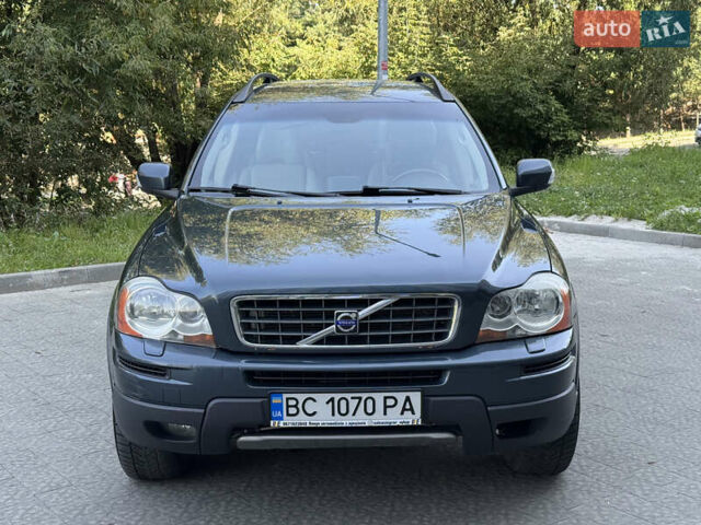 Серый Вольво ХС90, объемом двигателя 2.4 л и пробегом 260 тыс. км за 11500 $, фото 1 на Automoto.ua