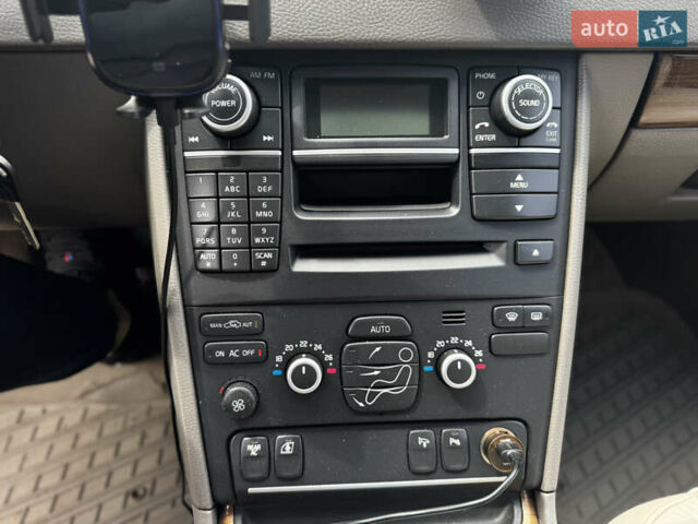 Сірий Вольво ХС90, об'ємом двигуна 4.4 л та пробігом 277 тис. км за 12500 $, фото 18 на Automoto.ua