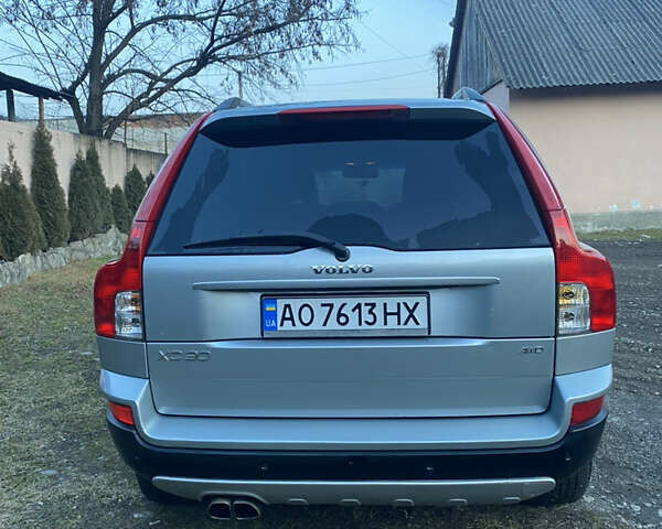 Серый Вольво ХС90, объемом двигателя 2.4 л и пробегом 224 тыс. км за 12400 $, фото 3 на Automoto.ua