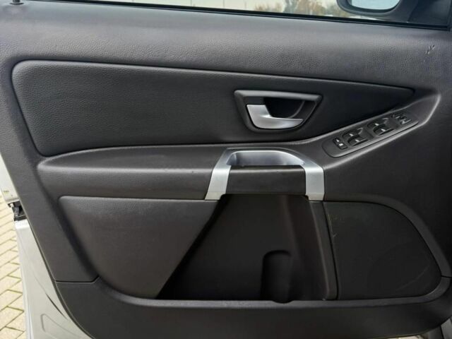 Вольво ХС90 2008 в Нововолынск на Automoto.ua Серый Вольво ХС90, объемом двигателя 2.4 л и пробегом 285 тыс. км за 13200 $, фото 21 на Automoto.ua