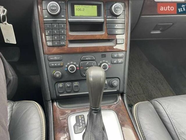 Серый Вольво ХС90, объемом двигателя 3.19 л и пробегом 288 тыс. км за 10300 $, фото 15 на Automoto.ua