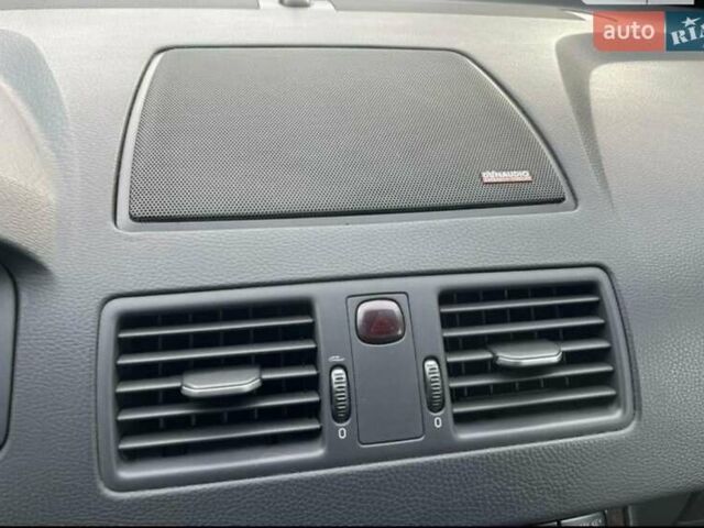 Серый Вольво ХС90, объемом двигателя 3.19 л и пробегом 288 тыс. км за 10300 $, фото 16 на Automoto.ua