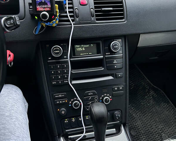 Сірий Вольво ХС90, об'ємом двигуна 2.4 л та пробігом 444 тис. км за 12700 $, фото 6 на Automoto.ua