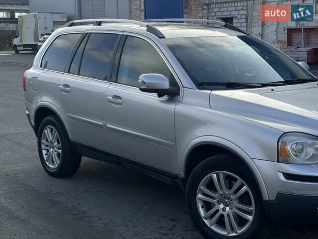 Серый Вольво ХС90, объемом двигателя 2.4 л и пробегом 343 тыс. км за 10500 $, фото 9 на Automoto.ua