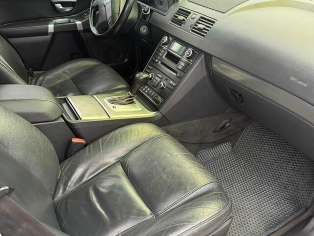 Вольво ХС90 2008 в Нововолынск на Automoto.ua Серый Вольво ХС90, объемом двигателя 2.4 л и пробегом 285 тыс. км за 13200 $, фото 13 на Automoto.ua