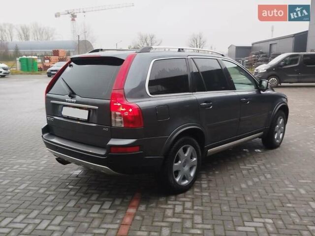 Серый Вольво ХС90, объемом двигателя 2.4 л и пробегом 281 тыс. км за 10000 $, фото 2 на Automoto.ua