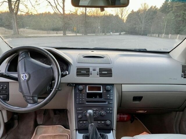 Сірий Вольво ХС90, об'ємом двигуна 2.4 л та пробігом 235 тис. км за 3700 $, фото 7 на Automoto.ua