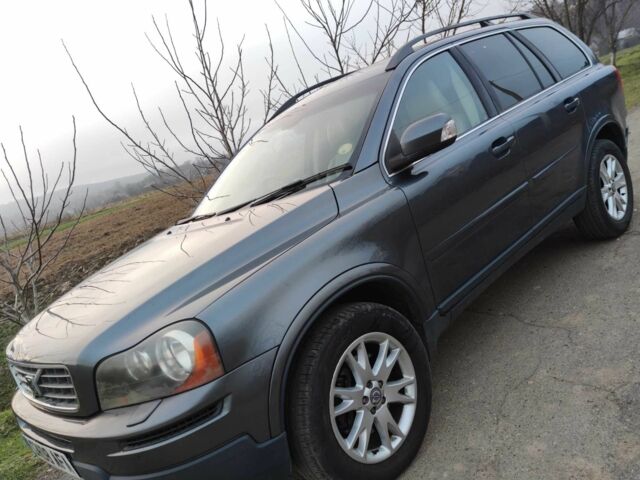 Серый Вольво ХС90, объемом двигателя 2.4 л и пробегом 195 тыс. км за 3800 $, фото 1 на Automoto.ua