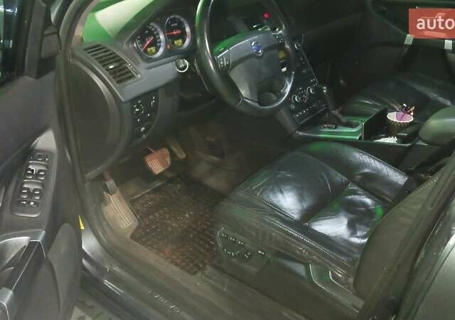 Сірий Вольво ХС90, об'ємом двигуна 2.4 л та пробігом 338 тис. км за 11500 $, фото 11 на Automoto.ua