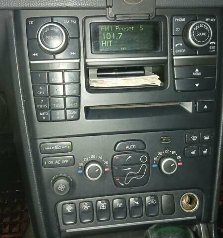 Сірий Вольво ХС90, об'ємом двигуна 2.4 л та пробігом 338 тис. км за 11500 $, фото 12 на Automoto.ua