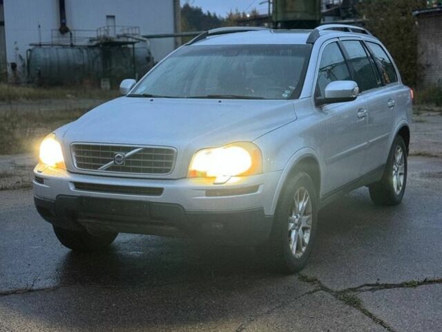 Серый Вольво ХС90, объемом двигателя 2.4 л и пробегом 290 тыс. км за 6500 $, фото 1 на Automoto.ua