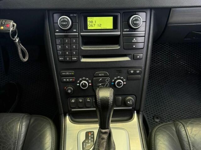 Вольво ХС90 2008 в Нововолынск на Automoto.ua Серый Вольво ХС90, объемом двигателя 2.4 л и пробегом 285 тыс. км за 13200 $, фото 9 на Automoto.ua