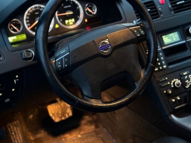 Серый Вольво ХС90, объемом двигателя 2.4 л и пробегом 290 тыс. км за 6500 $, фото 10 на Automoto.ua