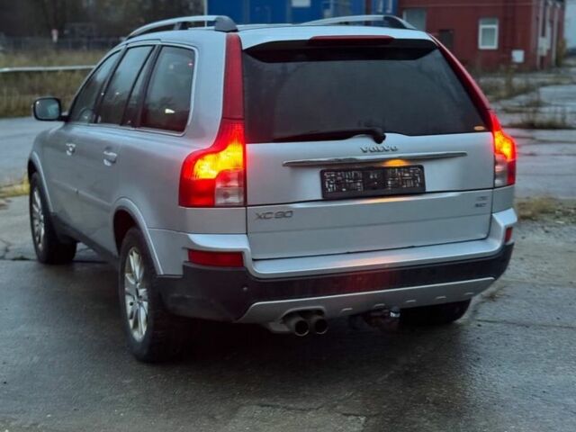 Серый Вольво ХС90, объемом двигателя 2.4 л и пробегом 290 тыс. км за 6500 $, фото 4 на Automoto.ua