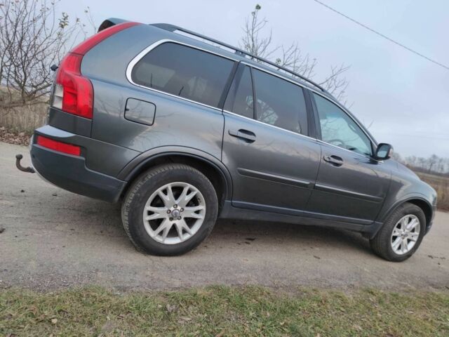 Серый Вольво ХС90, объемом двигателя 2.4 л и пробегом 195 тыс. км за 3800 $, фото 7 на Automoto.ua