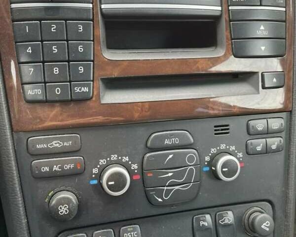 Серый Вольво ХС90, объемом двигателя 3.19 л и пробегом 288 тыс. км за 10300 $, фото 18 на Automoto.ua