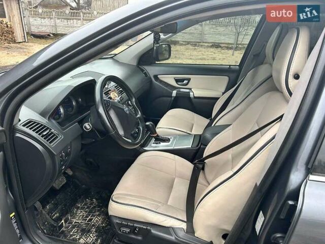 Сірий Вольво ХС90, об'ємом двигуна 2.4 л та пробігом 350 тис. км за 14800 $, фото 7 на Automoto.ua