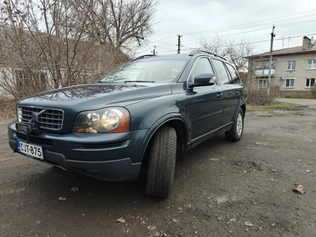 Серый Вольво ХС90, объемом двигателя 2.4 л и пробегом 446 тыс. км за 7000 $, фото 1 на Automoto.ua