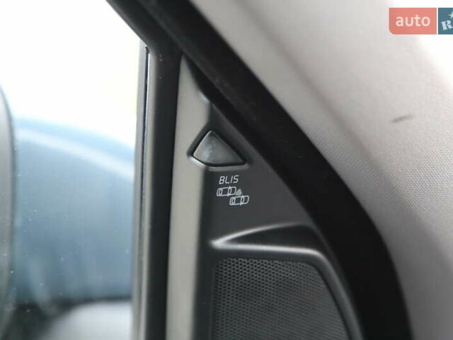 Сірий Вольво ХС90, об'ємом двигуна 3.19 л та пробігом 244 тис. км за 13500 $, фото 22 на Automoto.ua