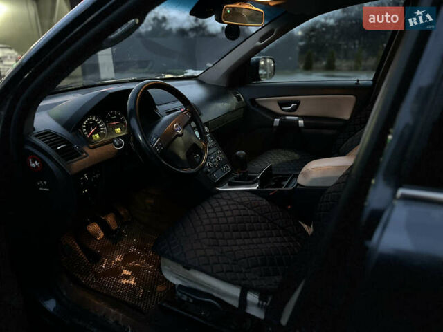 Сірий Вольво ХС90, об'ємом двигуна 2.4 л та пробігом 260 тис. км за 12000 $, фото 7 на Automoto.ua