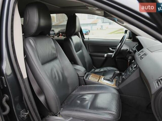 Сірий Вольво ХС90, об'ємом двигуна 3.19 л та пробігом 244 тис. км за 13500 $, фото 11 на Automoto.ua