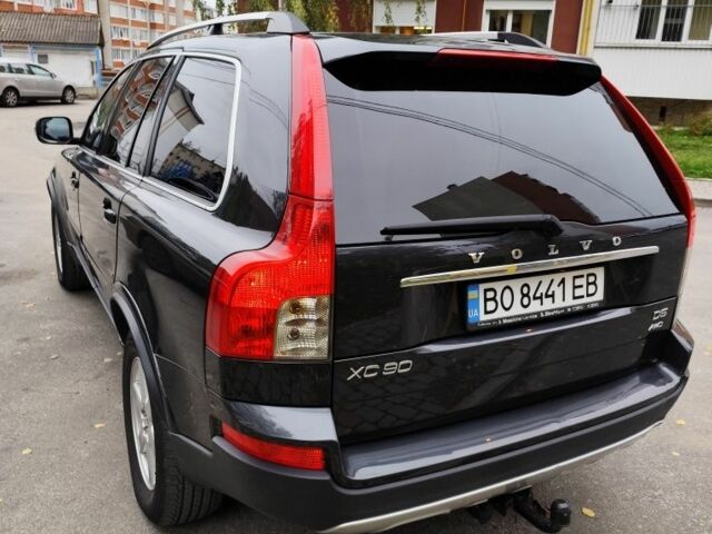Серый Вольво ХС90, объемом двигателя 2.4 л и пробегом 350 тыс. км за 15000 $, фото 6 на Automoto.ua