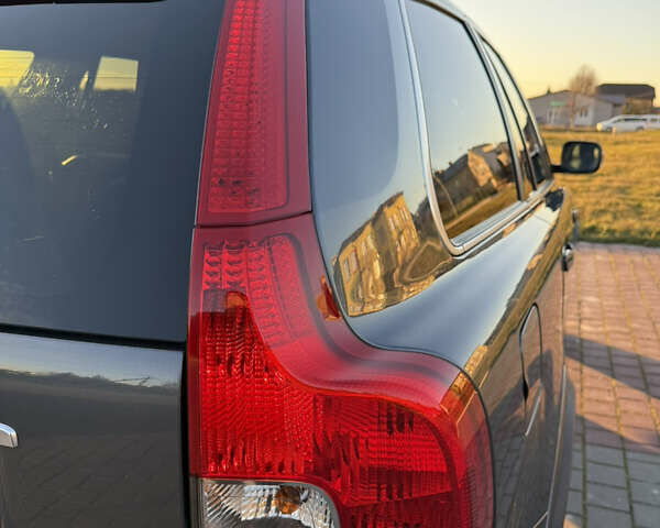 Сірий Вольво ХС90, об'ємом двигуна 2.4 л та пробігом 285 тис. км за 16163 $, фото 41 на Automoto.ua