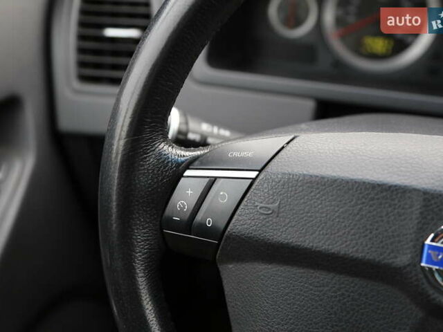 Сірий Вольво ХС90, об'ємом двигуна 3.19 л та пробігом 244 тис. км за 13500 $, фото 23 на Automoto.ua