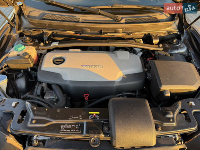 Сірий Вольво ХС90, об'ємом двигуна 2.4 л та пробігом 285 тис. км за 16163 $, фото 65 на Automoto.ua