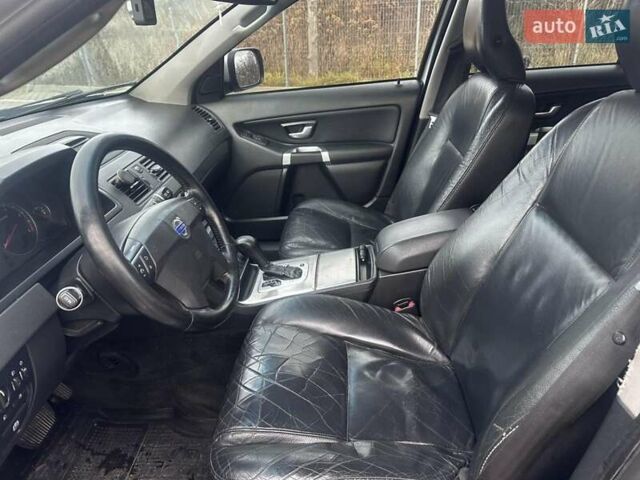 Сірий Вольво ХС90, об'ємом двигуна 2.4 л та пробігом 303 тис. км за 14500 $, фото 16 на Automoto.ua