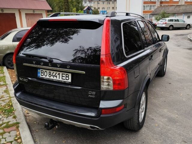 Серый Вольво ХС90, объемом двигателя 2.4 л и пробегом 350 тыс. км за 15000 $, фото 3 на Automoto.ua