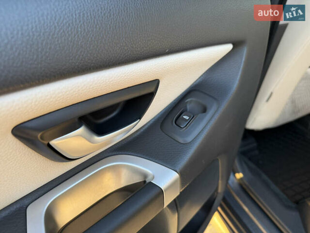 Сірий Вольво ХС90, об'ємом двигуна 2.4 л та пробігом 285 тис. км за 16163 $, фото 36 на Automoto.ua