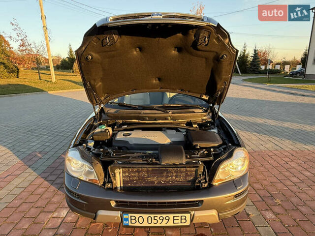 Сірий Вольво ХС90, об'ємом двигуна 2.4 л та пробігом 285 тис. км за 16163 $, фото 63 на Automoto.ua