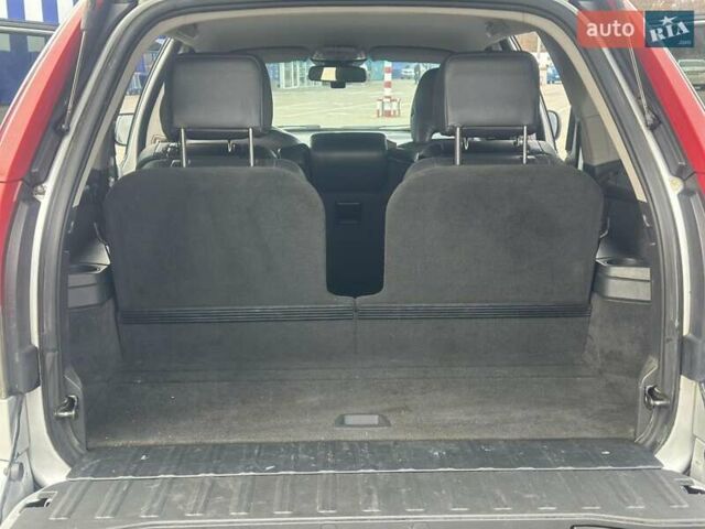 Сірий Вольво ХС90, об'ємом двигуна 2.4 л та пробігом 303 тис. км за 14500 $, фото 6 на Automoto.ua