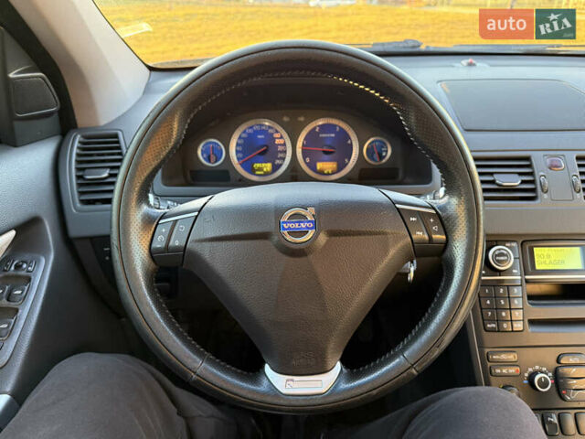 Сірий Вольво ХС90, об'ємом двигуна 2.4 л та пробігом 285 тис. км за 16163 $, фото 23 на Automoto.ua