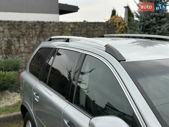 Сірий Вольво ХС90, об'ємом двигуна 2.4 л та пробігом 240 тис. км за 15999 $, фото 16 на Automoto.ua